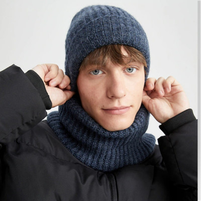 Men Blue Solid Scarf